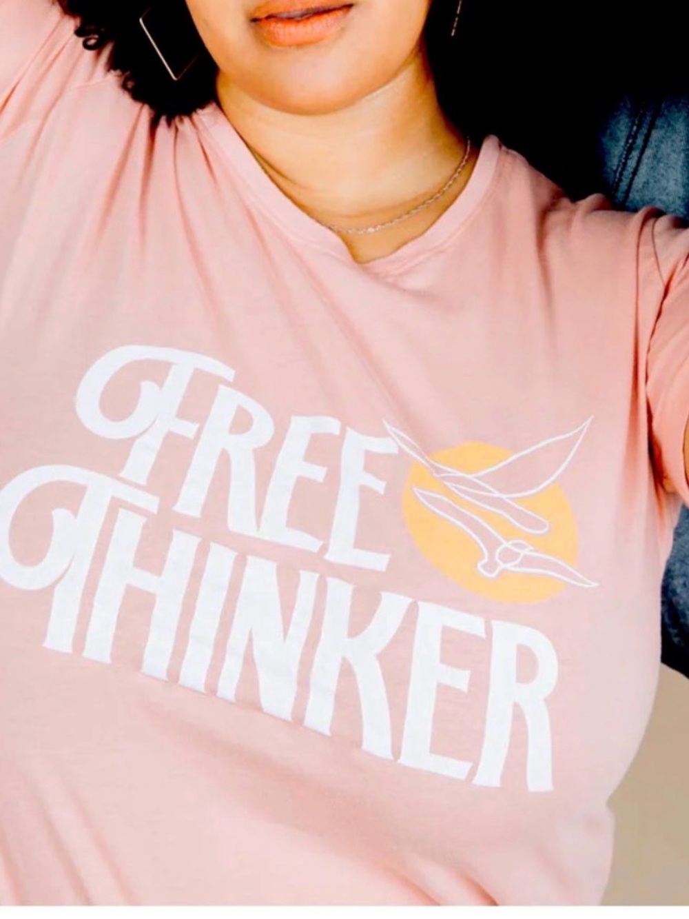 The Bee & The Fox Free Thinker T-Shirt, large NWOT - Picture 2 of 2